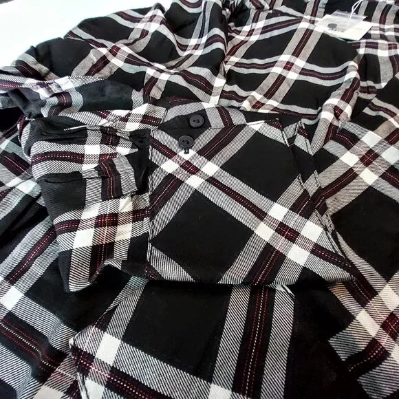 Zac & Rachel Womens Size 2X Black/White Plaid V-Neck Tie-Front Blouse 100% Rayon - Picture 9 of 12